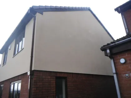  image of Specialist Cleaning of K-rend Render after cleaning of black streaks and algae , chester Cheshire. www.cleaning-service.uk.com