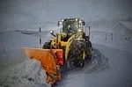 Image of gritting paths southport merseyside www.cleaning-service.uk.com