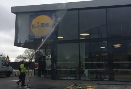 jet washing on a commercial space