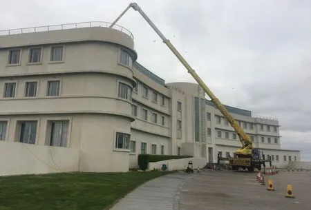 softwashing a building
